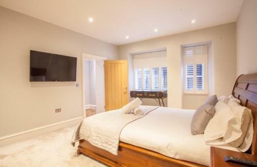 Unique 2 Bedroom Apartment In Glasgow's Park Area