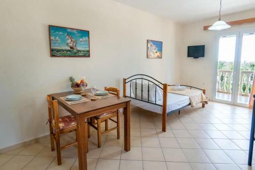Apartamento Sunny Aprt At Klelia Cottage