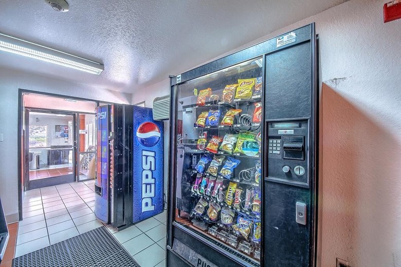 Motel 6 San Antonio - Fiesta