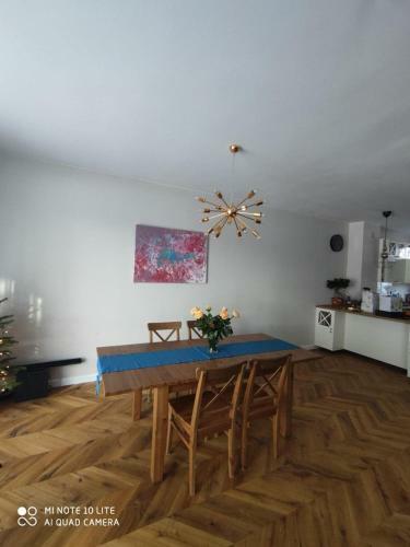 Villa Dom Z Basenem Pod Warszaw?