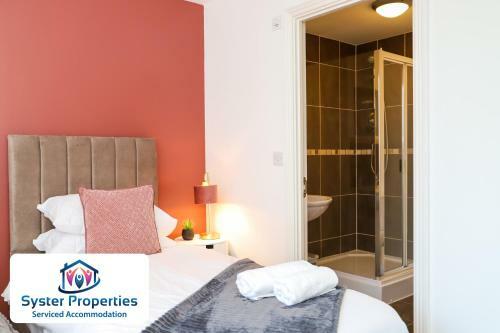 Watkin Heights- 5 Bed Lovely Home/ Groups/work /families