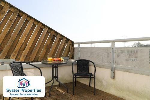 Watkin Heights- 5 Bed Lovely Home/ Groups/work /families