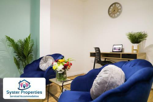 Watkin Heights- 5 Bed Lovely Home/ Groups/work /families