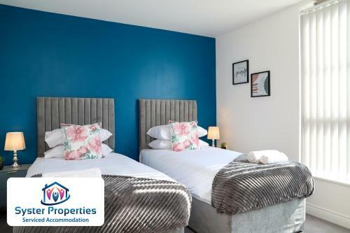 Watkin Heights- 5 Bed Lovely Home/ Groups/work /families