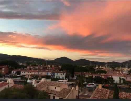 Apartamento Mon �crin Sur La Marina Du Golfe De St Tropez