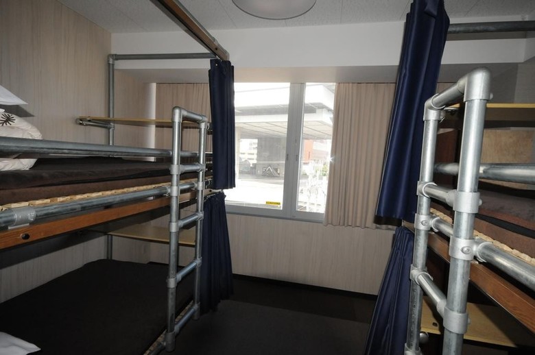Anne Hostel Yokozuna