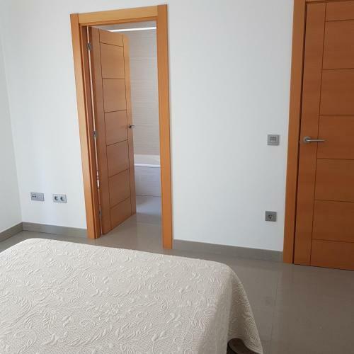 Townhouse Montroig Bahia, Beach - 600m.