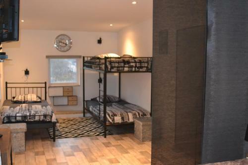 Hostal Maison D'h�tes A La Fontaine Fleurie 88