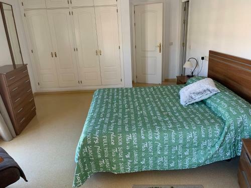 Sabinillas Sol Y Playa, Apartamento Con Garage