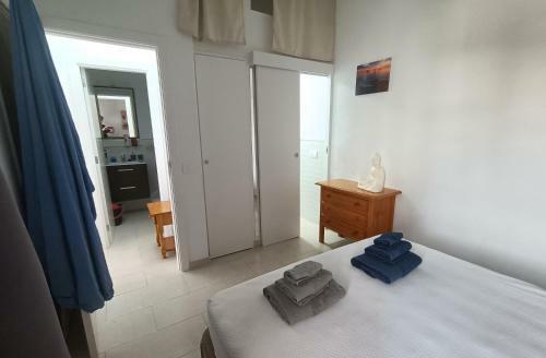 Apartment With Sunny Terrace And Swimming Pool