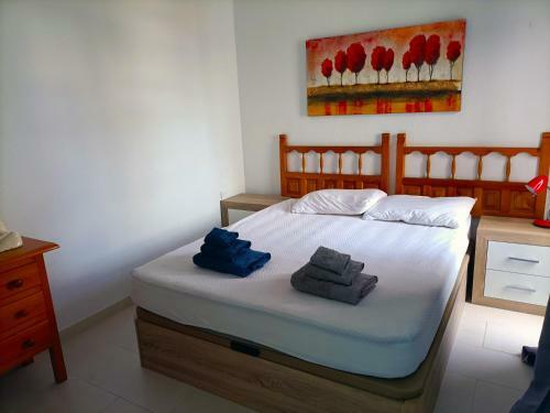 Apartment With Sunny Terrace And Swimming Pool