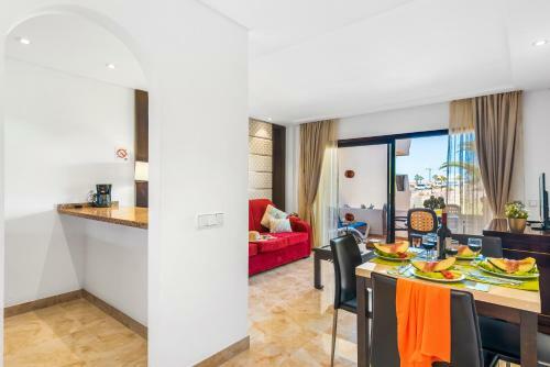 Apartamento 241 Royal Park Albatros Con Terraza