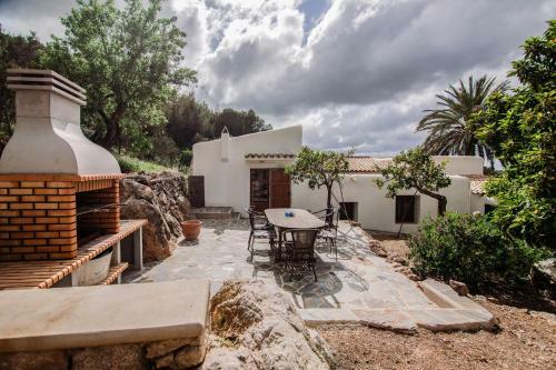 Casa Rural Can Rotes Con Jardin Y Barbacoa