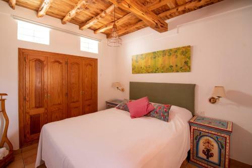 Casa Rural Can Rotes Con Jardin Y Barbacoa