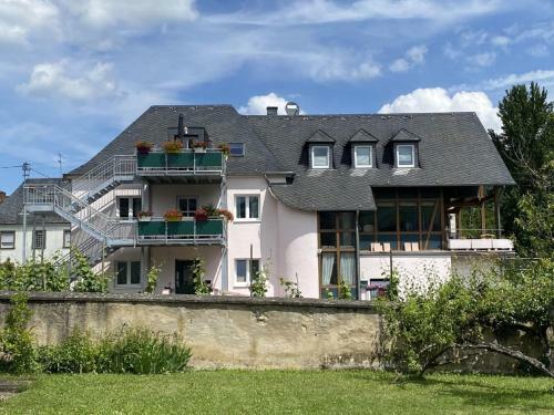 Pleasant Apartment In Trittenheim With Garden