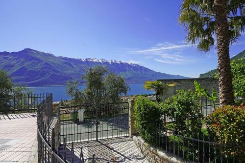 Gardagate - Villa Fior Di Loto