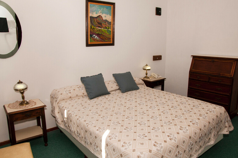 Tomaso Di Savoia Hotel
