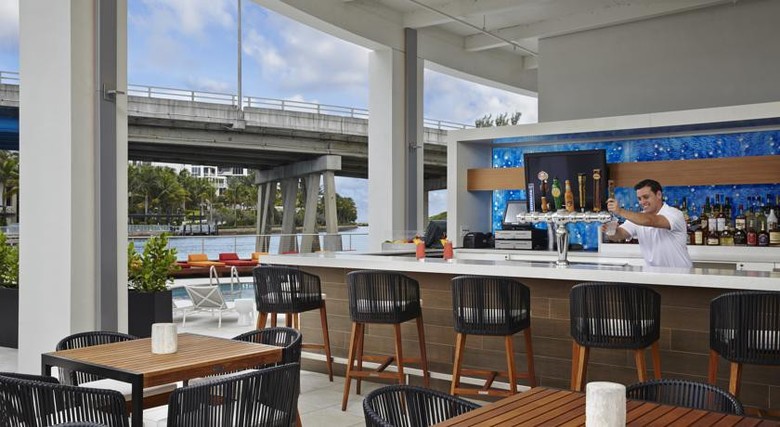 Hotel Waterstone Resort & Marina A Doubletree By Hilton