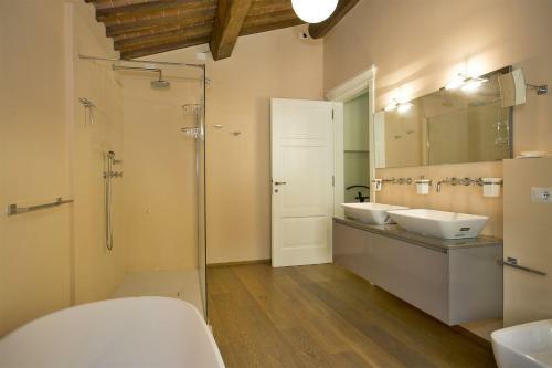 Villa Santo Stefano 6