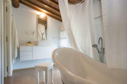 Villa Santo Stefano 6