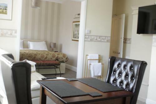 Hostal Clifton Villa Guest House