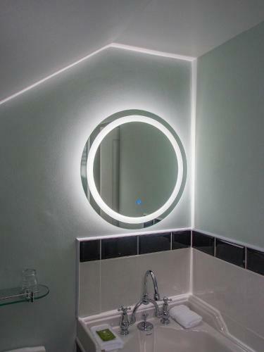 Riverbank Bed And Breakfast