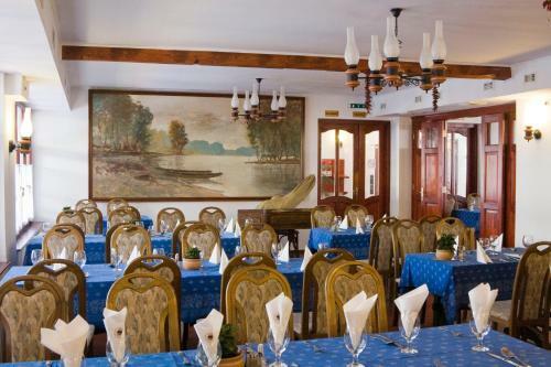 Bed & Breakfast Feh�rt�i Hal�szcs�rda �s Panzi�