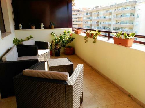 Apartamento Jardines Del Litoral Momas Homes