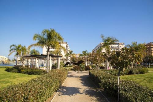 Apartamento Jardines Del Litoral Momas Homes