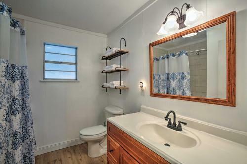 Waterfront Slidell Home On Bayou With Dock And Tie Up!