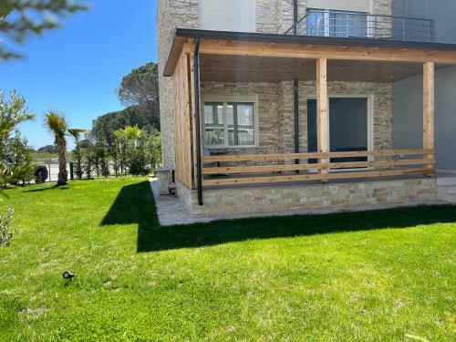 Loving 2- Bedrooms Vacation Home With Free Parking