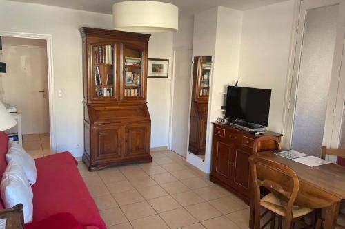 Apartamento Modest- Spacious Apt With Wifi In Ajaccio !