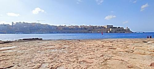 Apartamento Valletta 1 Bedroom Flat Adjacent To Bus Stops!