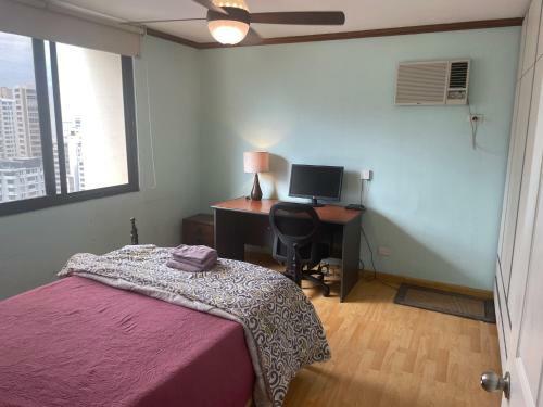 Apartamento Centrally Located Condo 2 Bedroom And Office Space