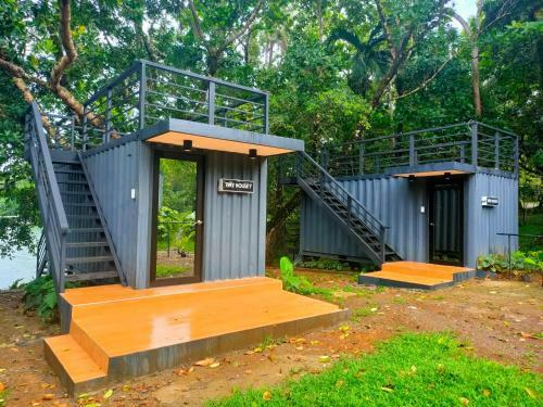 Kaliraya Surf Kamp By Eco Hotel Laguna