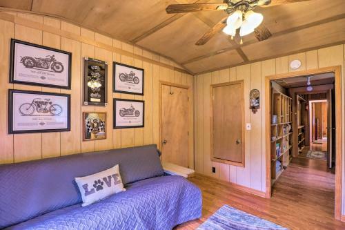 Family-friendly Home With Private Yard And Grill