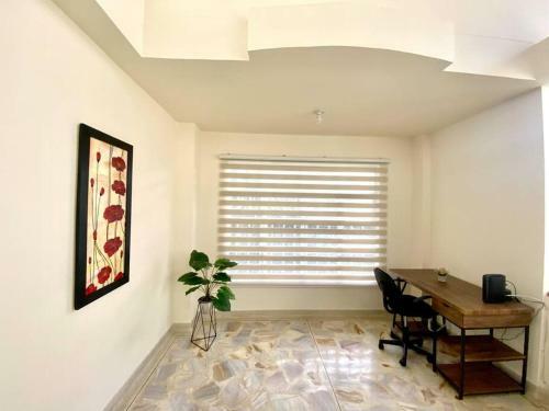 Casa Con Parking Y Terraza En Sector Exclusivo