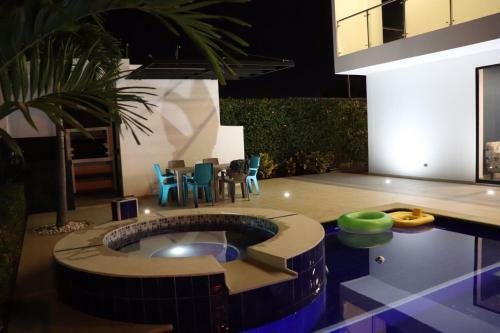 Villa Hermosa Casa Con Piscina Y Jacuzzi Privado