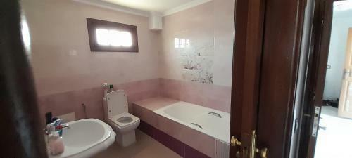 Hostal Villa Razoli Spacieuse Calme Et Familiale