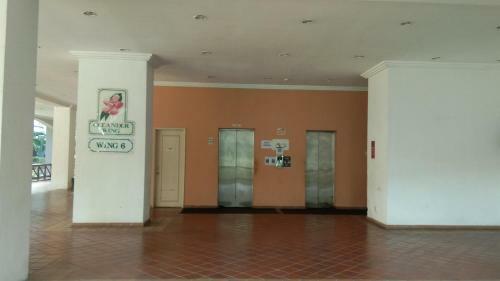 Hotel Oyo Home 90533 Nomadic Town Condo