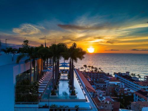 Pier 57 406 Romantic Zone! Magic Sunset View !!!