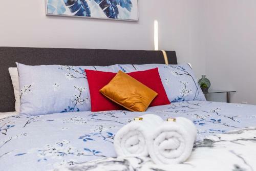 Apartamento Cozy & Warm - 2br Apt With King Bed - Steps From Byward Market