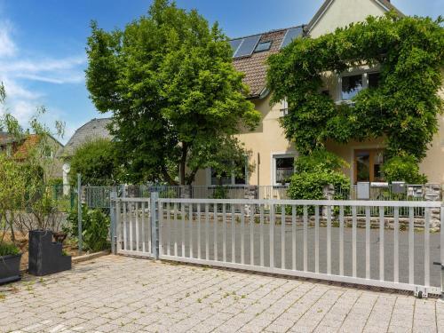 Charming Holiday Home In Klagenfurt With Garden