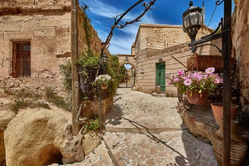 Hotel Charm Of Cappadocia Cave Suites