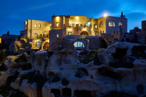 Hotel Charm Of Cappadocia Cave Suites