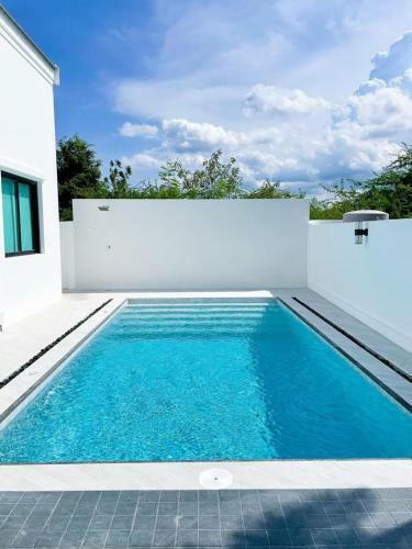 Luxury Nordic Style 3 Bedroom Villa With Pool