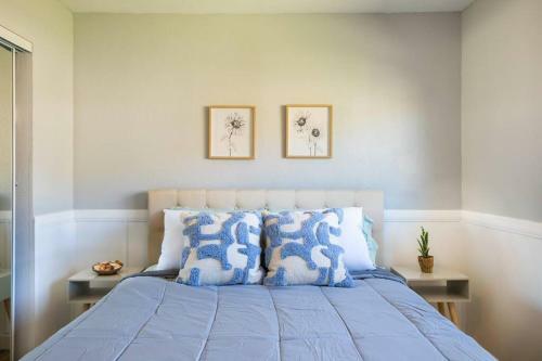Desert Dreamin': Modern Pool Oasis Near Joshua Tree