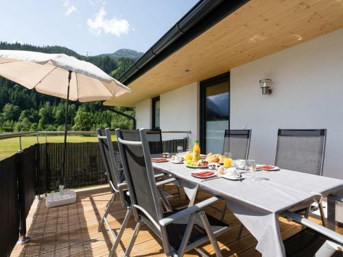 Apartment In Neukirchen Am Gro�venediger With Balcony