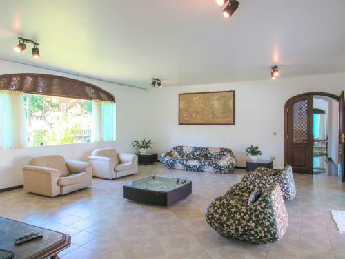 Linda Casa Com Piscina E Lazer Completo Em Guaruja