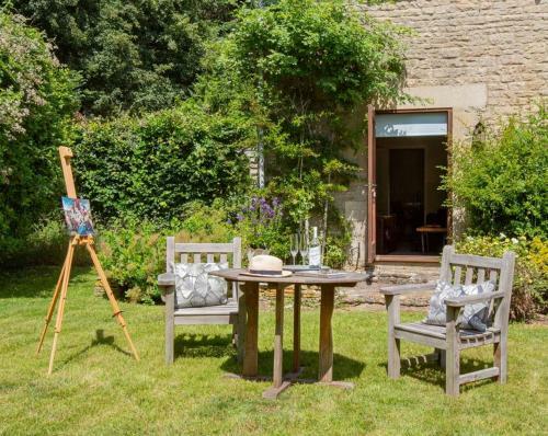 Heathfield Cottage- A Little Gem In The Cotswolds